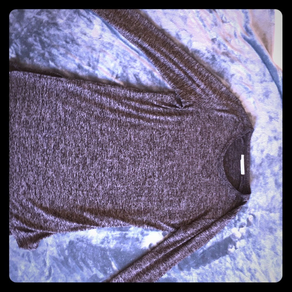 Large Maurice’s long sleeve